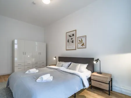 Loot: Moderne Wohnung / Zentral Отели в г. Китцинген