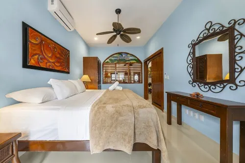 Courtyard Villa "Oaxaca" with a/c and pool      5 min stroll to beach