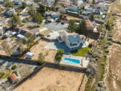 Resort Style House In High Dessert