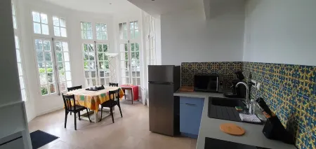 Appartement Dans une Villa Art-déco de 1928