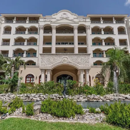 Affordable Beachfront Luxury 3 Br Condo 4TH FL the Famous   Landmark  of Cozumel