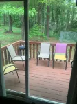 Spacious 4 bathroom house quiet neighborhood