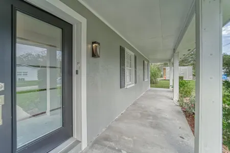 Eclectic Oasis | Pool + Air Hockey | Lake View