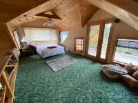 Luxury Home near Lake, Hiking, Hunting, Snowmobiling
