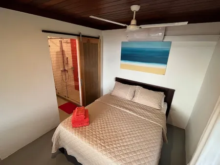 Stunning one bed/bath unit. Breathtaking ocean/jungle views with infinity pool! Отели рядом с достопримечательностью «Manuel Antonio»