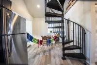 The Tiny House - Omaha's # 1 unique experience