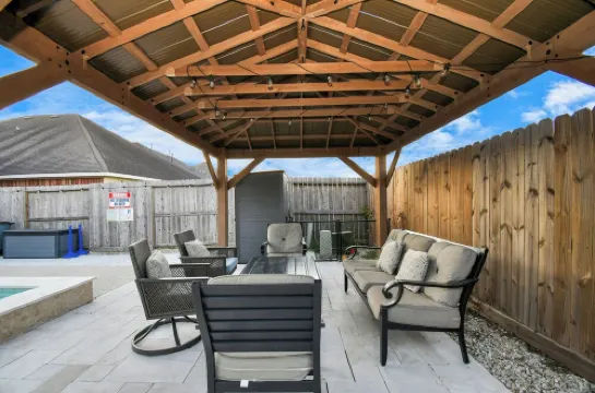 Resort Style Home with Heated Pool Houston Texas Hotels in Missouri City