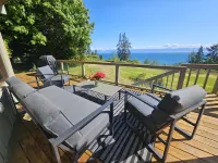 Oceanfront Lodge; your private, family-friendly retreat in the trees Hotels near Sandcut Beach
