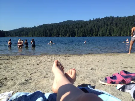 Beat the heat in The Starlight Suite! Отели рядом со станцией Платформа станции Буркитлам 2