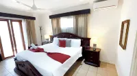 Mason Party Villa Near Night Life Jaco