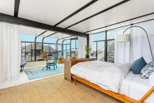 5br / 9 bed / 11 room huge beach house with rooftop deck and shaded back yard