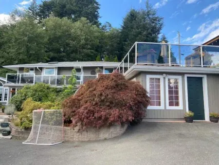 Chinook Cottage H591005337