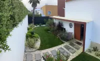 Large villa, private swimming pool, lagoon, beaches and 4 golf courses nearby