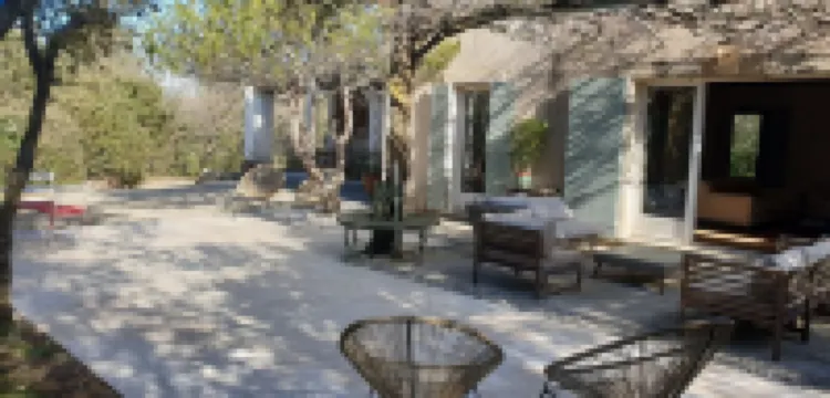 Mas Roumiguier - Ménerbes - Heated swimming pool Hotels in Menerbes