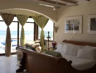 A Private Paradise on the Ocean!