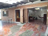 2D House, Mariluz Center, 4 Blocks from the Sea, Quiet and Cozy.  호텔