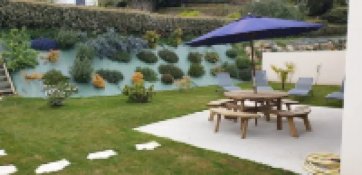 RECENT FLOOR HOUSE WITH CLOSED GARDEN NEAR THE BEACH