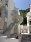 Immaculate Apartment,  Uninterrupted Stunning Bay Views , Private parking Hotels in Muo