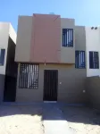 Casa de los Sueños only 10 to 15 minutes away from the beach or downtown