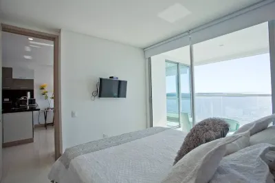 Beautiful luxury apartment with ocean view balcony Hotel a 