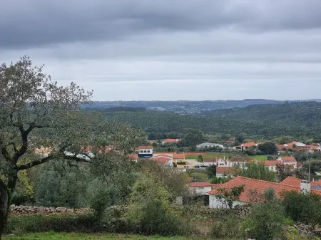 Casa da Ti Alzira - a refuge at the foot of the mountain with a touch of tradition