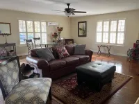 BestStays@Queen Bee Cozy for couples and small families