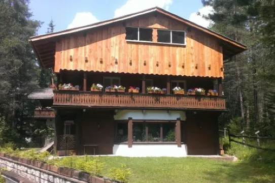 B&B Villa Dolomites Hut
