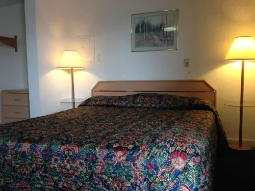 Hub Motel Hotels in Redmond