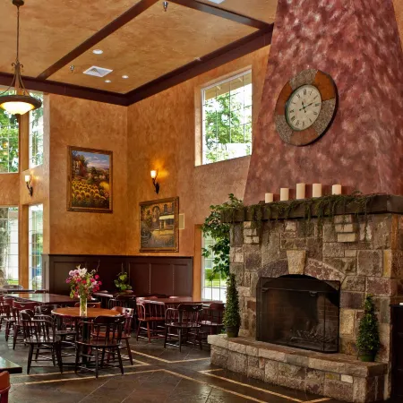 Silverton Inn & Suites