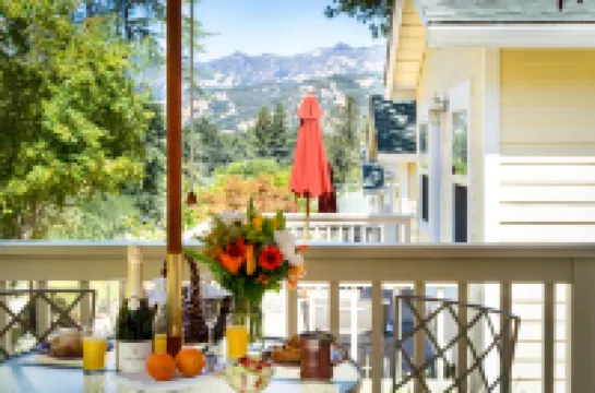 Aurora Park Cottages