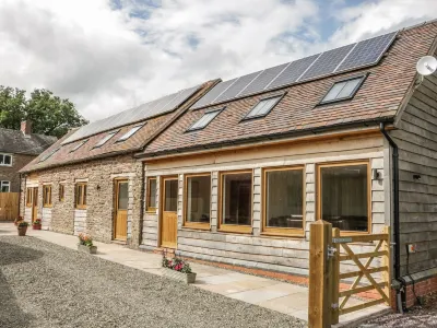 The Cow Byre, Heath Farm Hotels near Carding Mill Valley and the Long Mynd