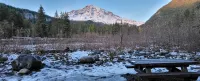 Crest Trail Lodge - parking
