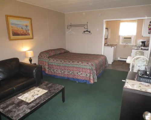 Overlander Motel Hotels in Chase