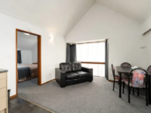 Centennial Court Hotel Hotels in Alexandra