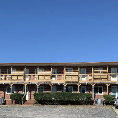Cape Pines Motel