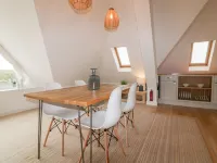 Crabs and Lobsters - Homestays