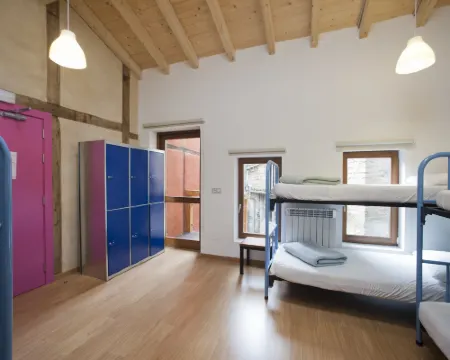 El Albergue de la Catedral Hotels in Vitoria