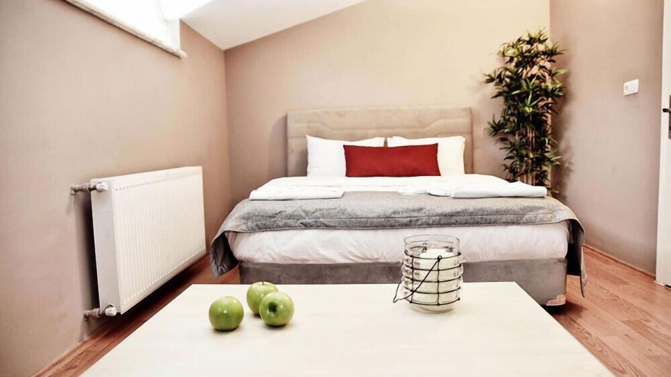 Akin Suites