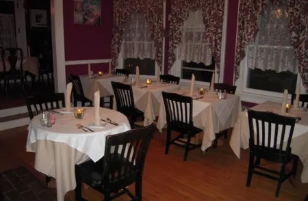 Brookview Manor Inn Отели в г. Креско