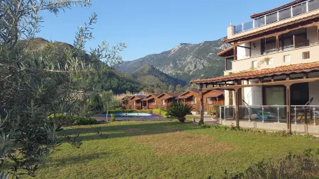 Ada Adrasan Hotel Отели в г. Кумлуджа