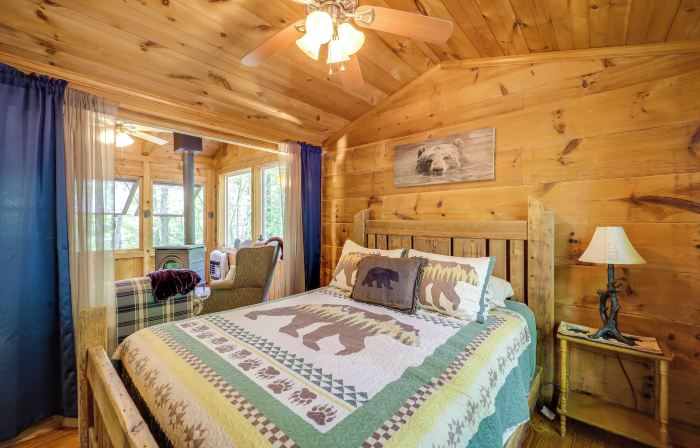 Marion Cabin on 92 Acres w/ Hot Tub & Trails