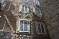 Montenegro Backpackers Home Budva - 2-Star