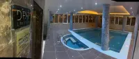 The District Hotel Najran - Pools