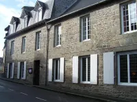 Logis Hôtel du Commerce