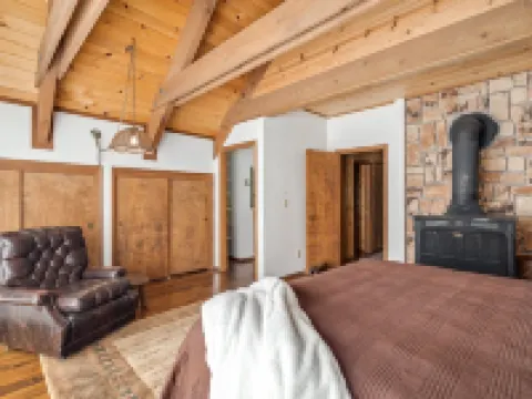 Overlooking Beautiful Bear Lake VH#318 by Bear Valley Vacation Rentals Hotels in Bear Valley