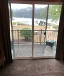 Lakeshore Lodge Hotels in Reedsport