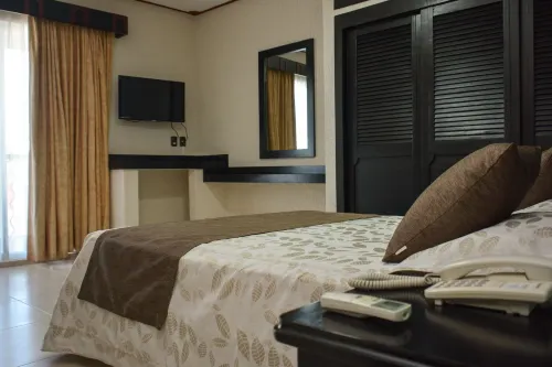 Suites Los Arcos