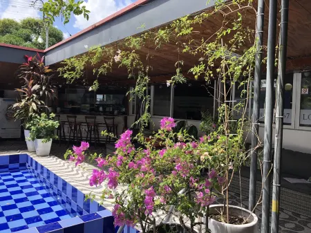 Holland Lodge Paramaribo Отели в г. Парамарибо