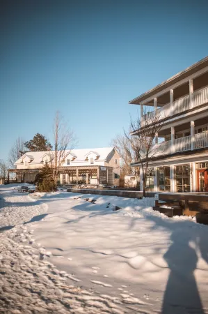 Rawley Resort, Spa & Marina Отели в г. Уоубошин