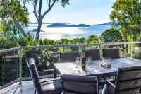 Blue Water Views 16 - 3 Bedroom Penthouse with Ocean Views